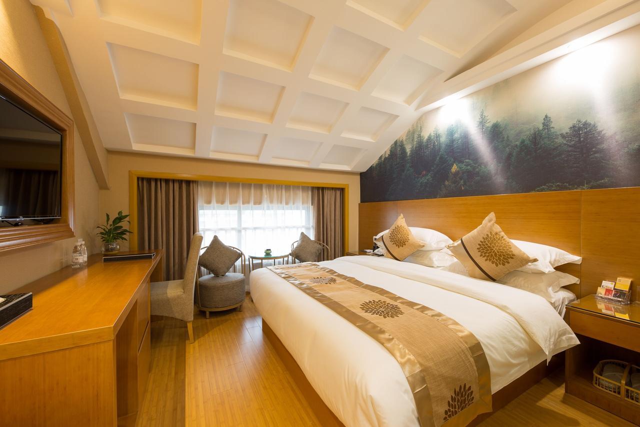 Yiwu Quan Ji Hotel Иу Екстериор снимка
